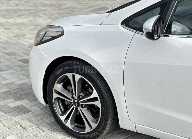 Kia Cerato-5
