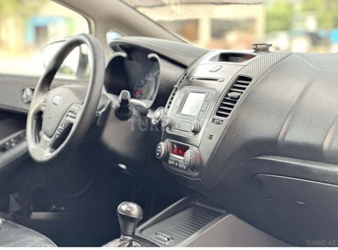 Kia Cerato-3