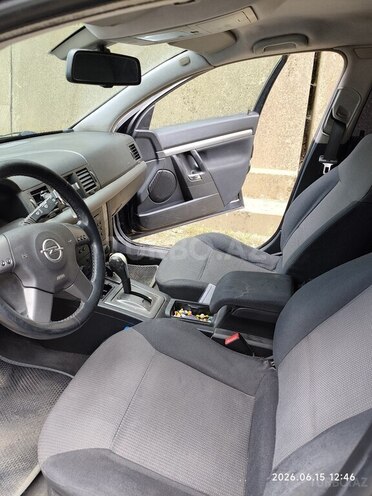 Opel Vectra-5