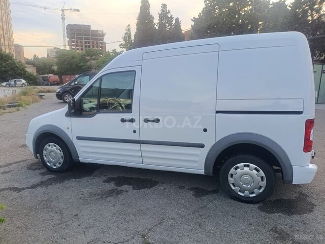Ford Tourneo Connect-8