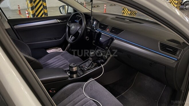 Skoda Superb-2