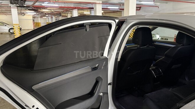 Skoda Superb-4
