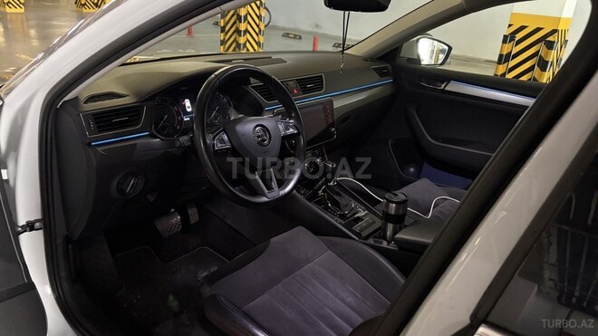Skoda Superb-8