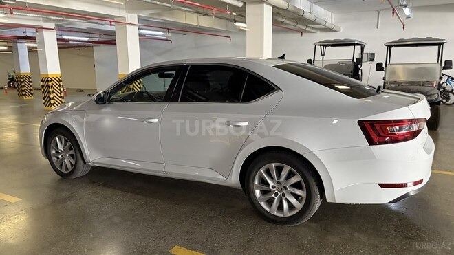 Skoda Superb-9