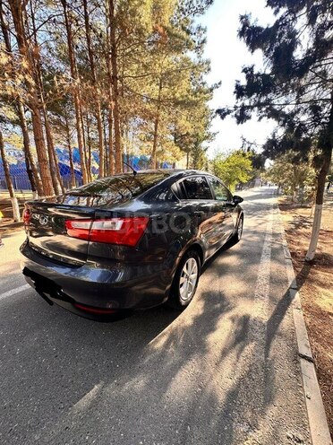 Kia Rio-2