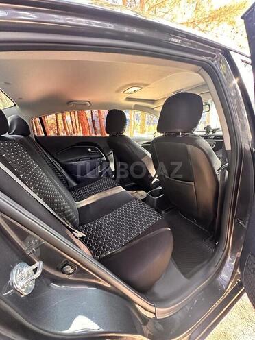Kia Rio-4