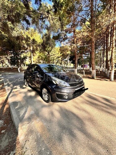 Kia Rio-7