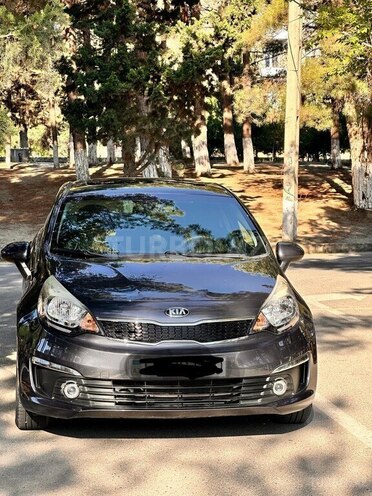 Kia Rio-1