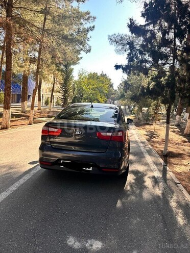 Kia Rio-6