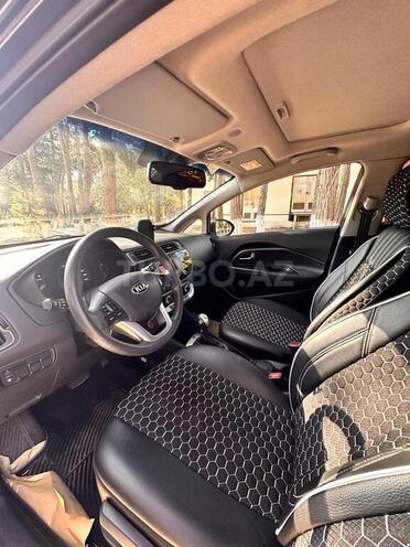 Kia Rio-14