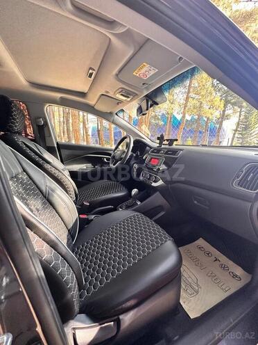 Kia Rio-3