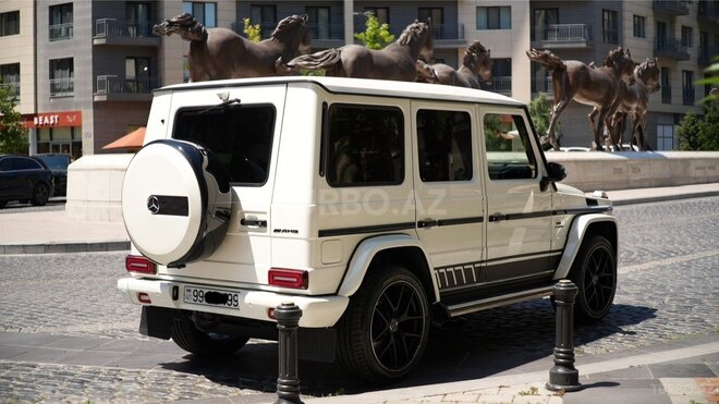 Mercedes G 63 AMG-21
