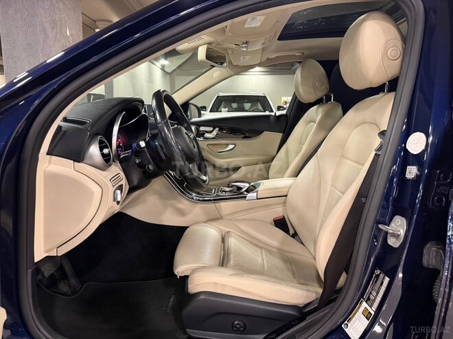 Mercedes C 300 4MATIC-9