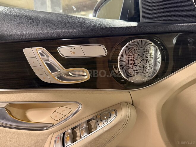 Mercedes C 300 4MATIC-18
