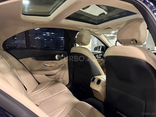 Mercedes C 300 4MATIC-16