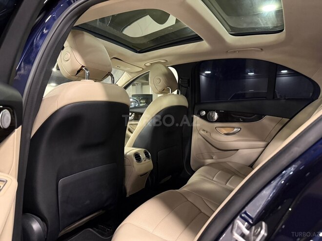 Mercedes C 300 4MATIC-14