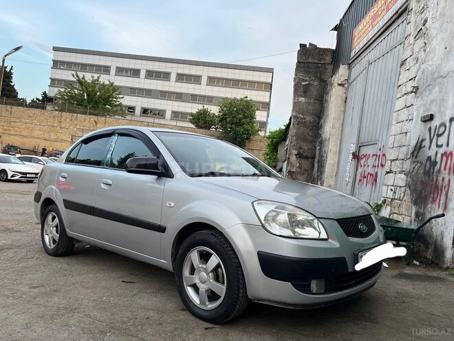 Kia Pride-2