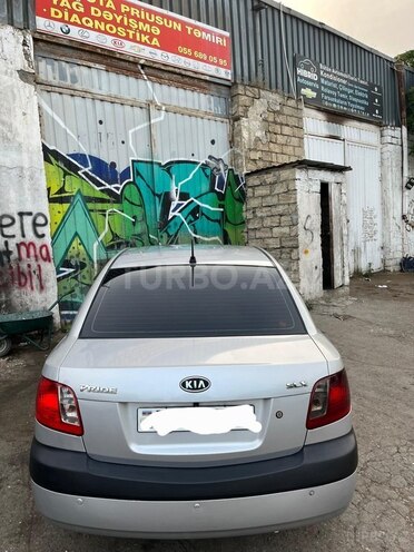 Kia Pride-5