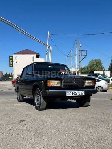 LADA (VAZ) 2107-2