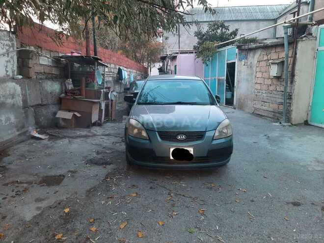 Kia Rio-1