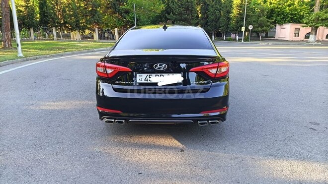 Hyundai Sonata-2