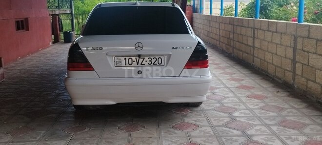 Mercedes C 200-2