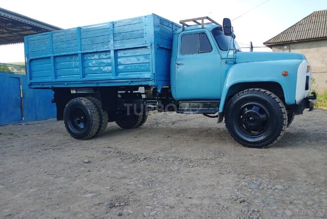 GAZ 53-13