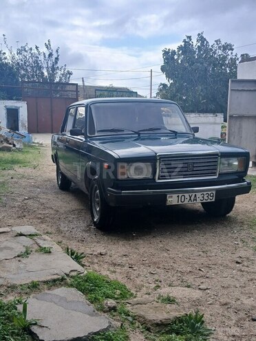 LADA (VAZ) 2107-1