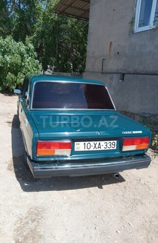 LADA (VAZ) 2107-2