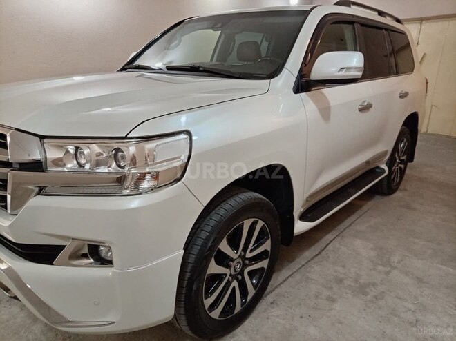 Toyota Land Cruiser-3