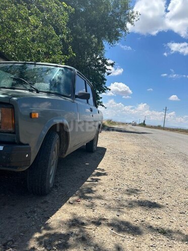 LADA (VAZ) 2107-2