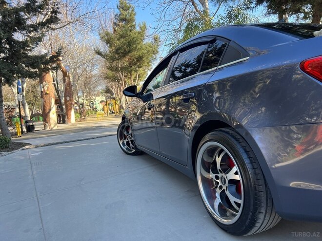 Chevrolet Cruze-11