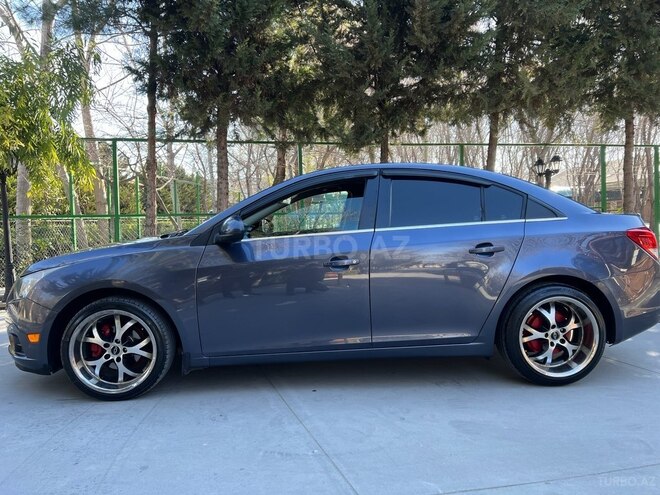 Chevrolet Cruze-10