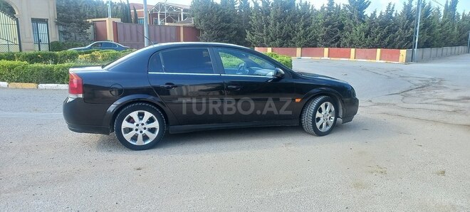 Opel Vectra-4