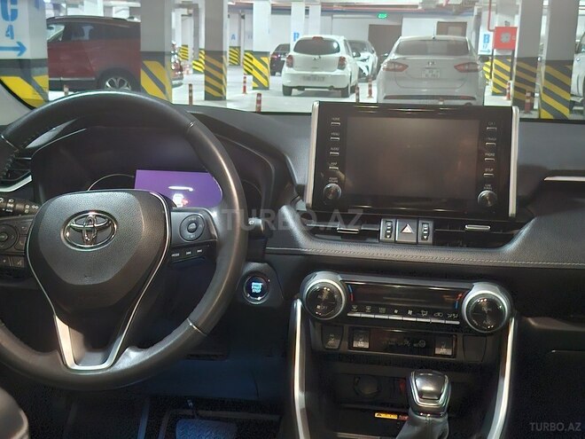 Toyota RAV4-5