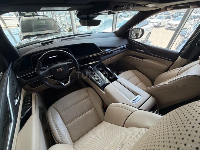Cadillac Escalade-5