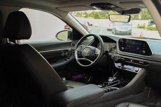 Hyundai Sonata-2