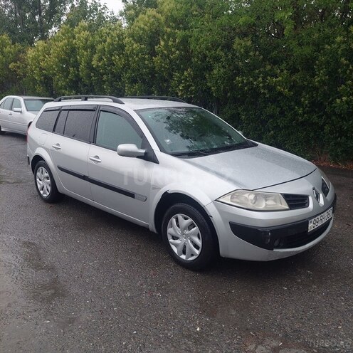 Renault Megane-6