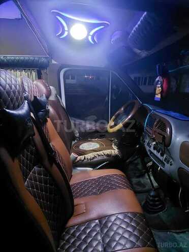 Ford Transit-3