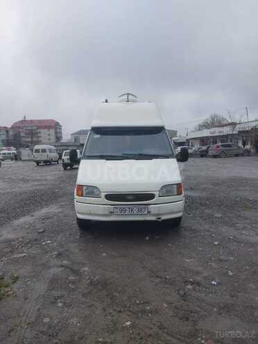 Ford Transit-1