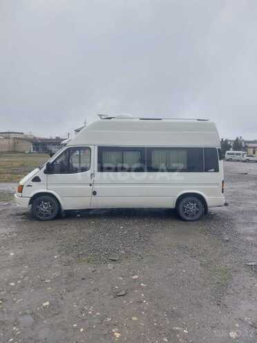 Ford Transit-5