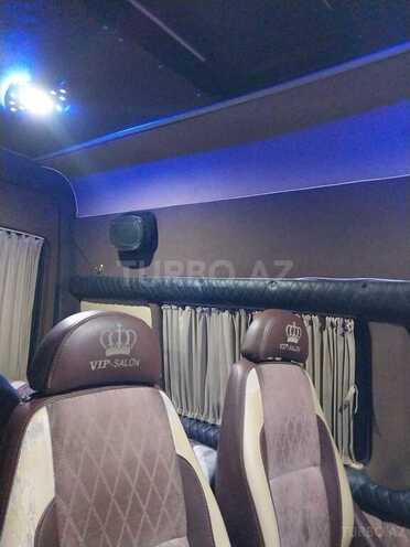 Ford Transit-4
