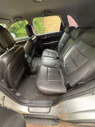Kia Sorento-5