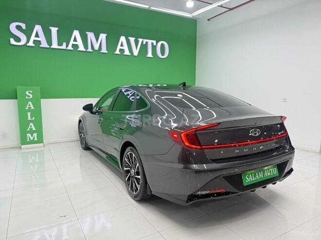 Hyundai Sonata-4