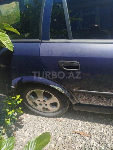 Opel Astra-2