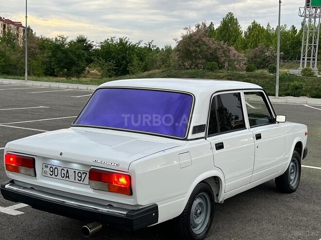 LADA (VAZ) 2107-2