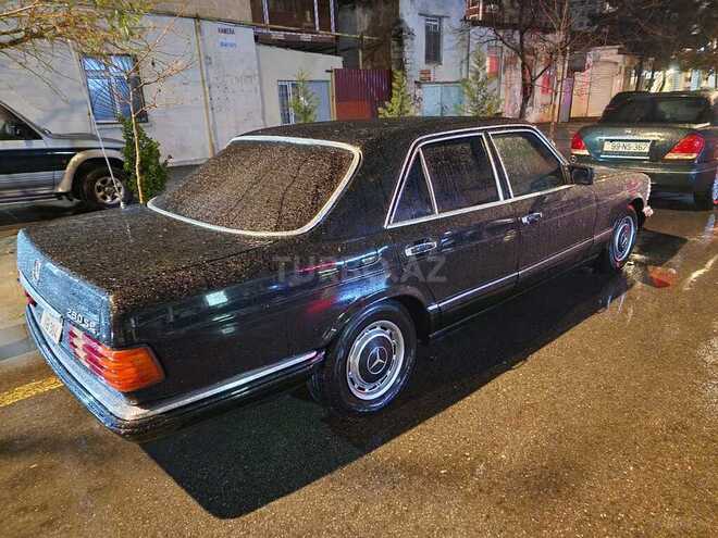 Mercedes 280 SE-6