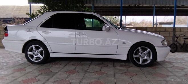 Mercedes C 200-9