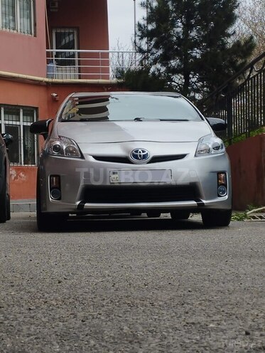 Toyota Prius-3