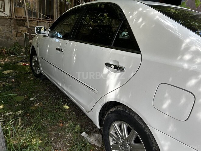 Toyota Camry-3